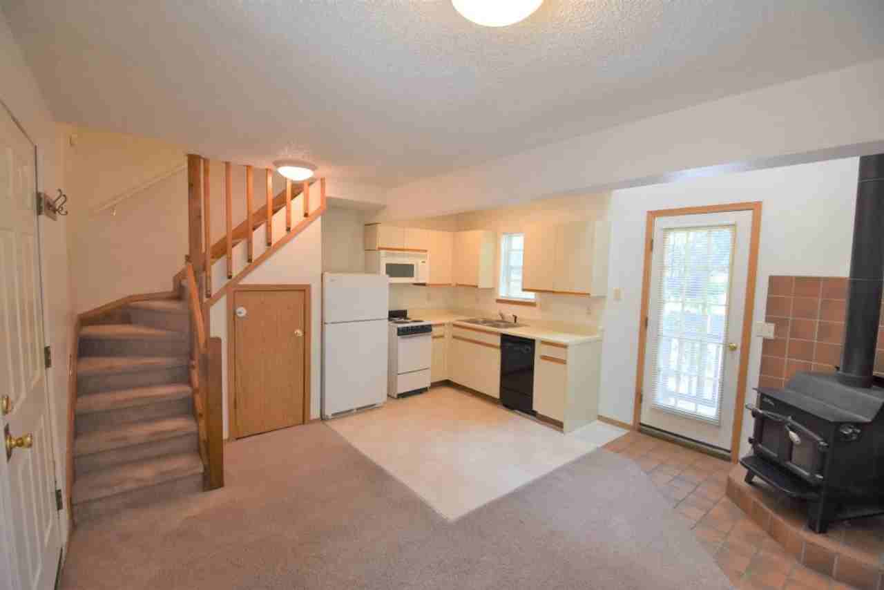 1018 Marine St #3 - Photo 5 of 16