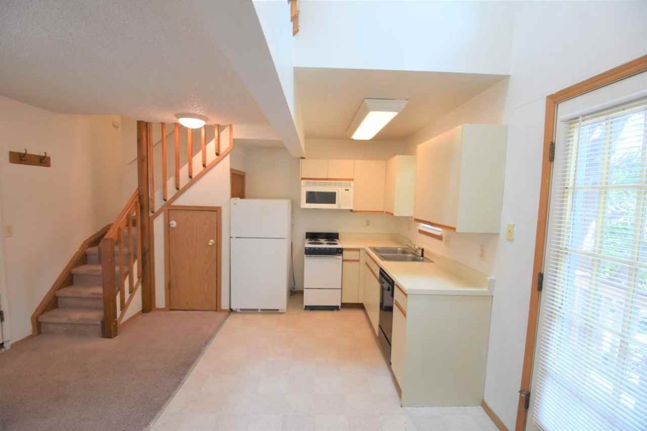 1018 Marine St #3 - Photo 7 of 16