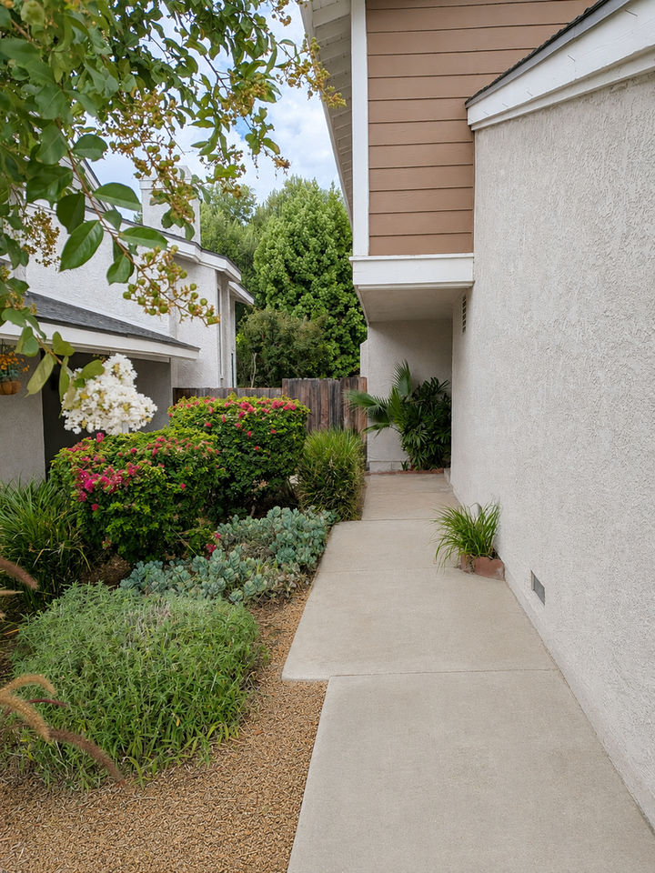 3727 Mesa Oak Ln - Photo 3 of 49