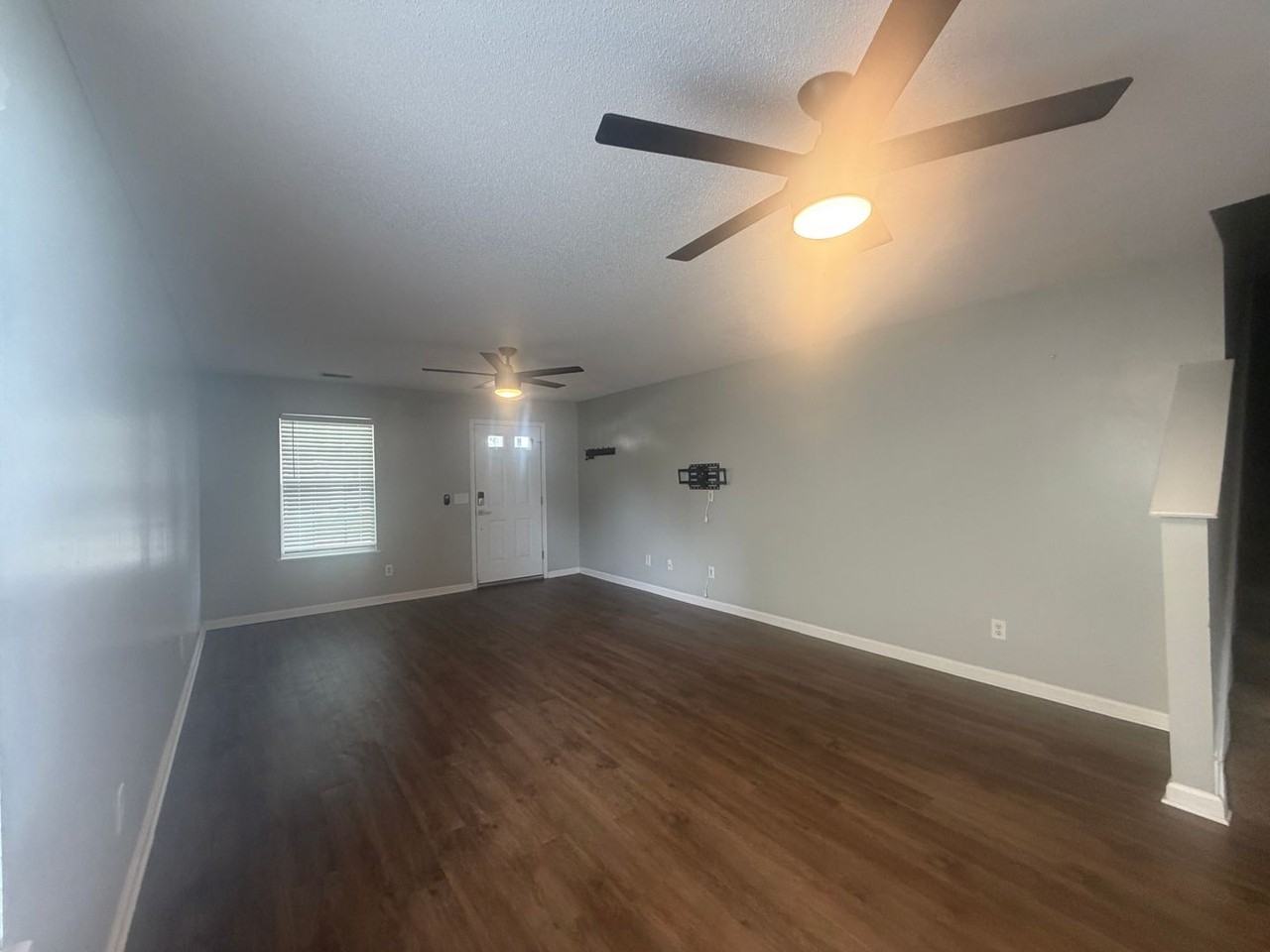 1755 Polaris Dr - Photo 3 of 50