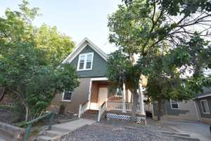 featured image of 1125 Grandview Ave #4