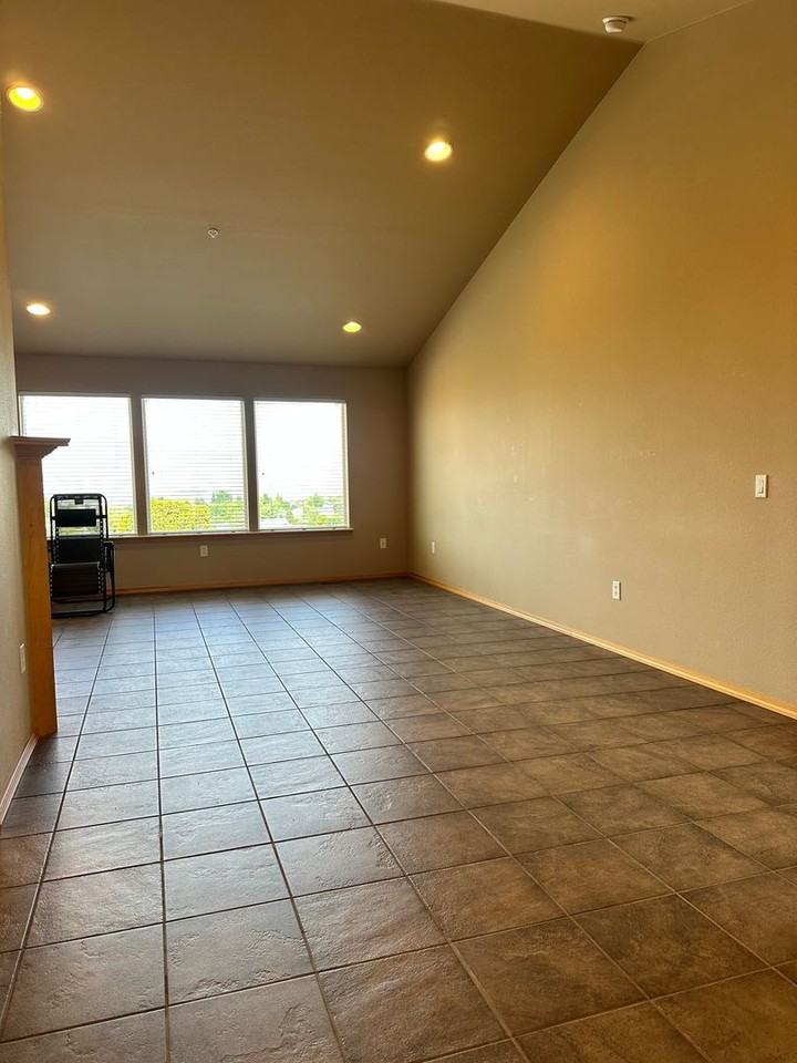 1264 Wheat Ridge Rd - Photo 4 of 23
