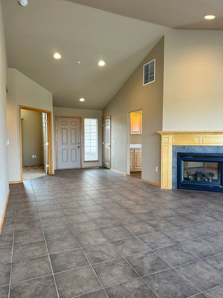 1264 Wheat Ridge Rd - Photo 5 of 23