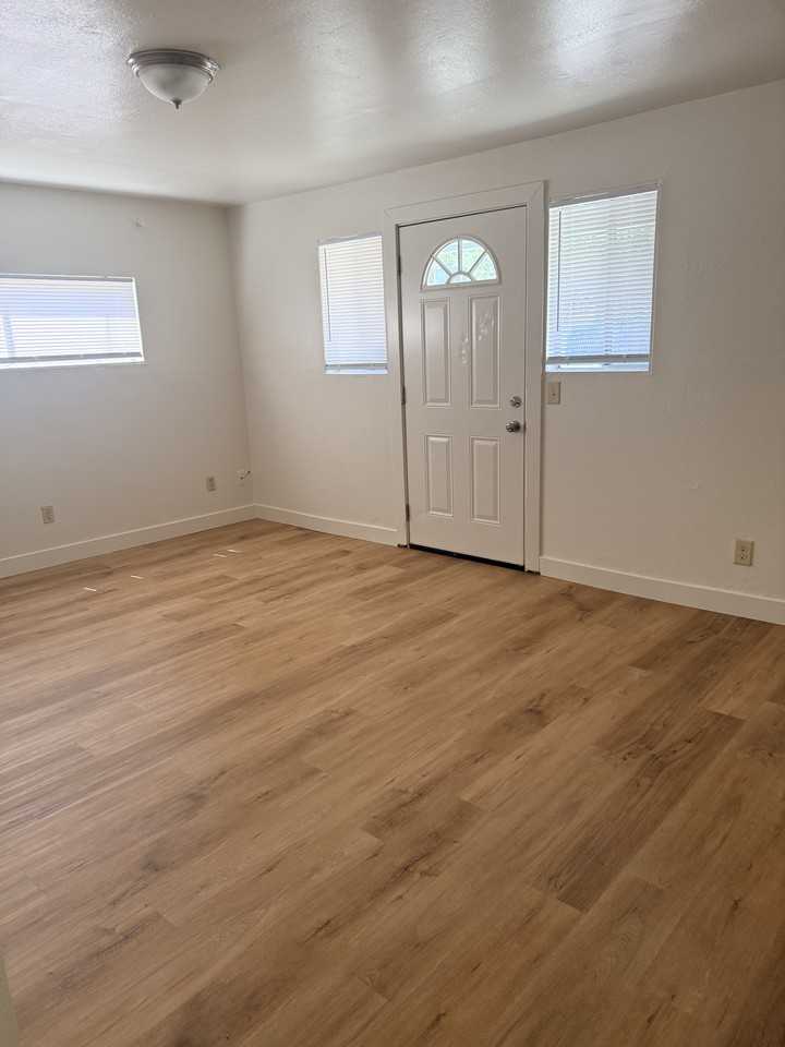 855 E 7th Ave #NA - Photo 3 of 18