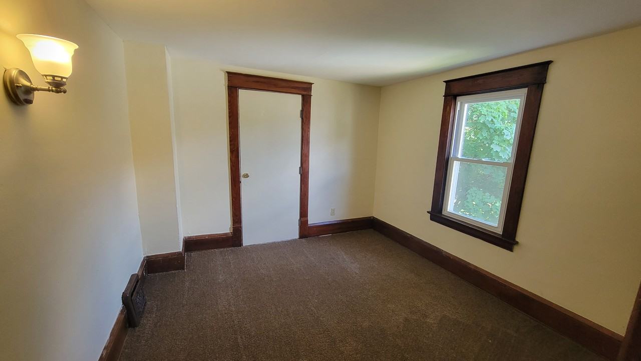 1133 5th Ave #NA - Photo 6 of 9