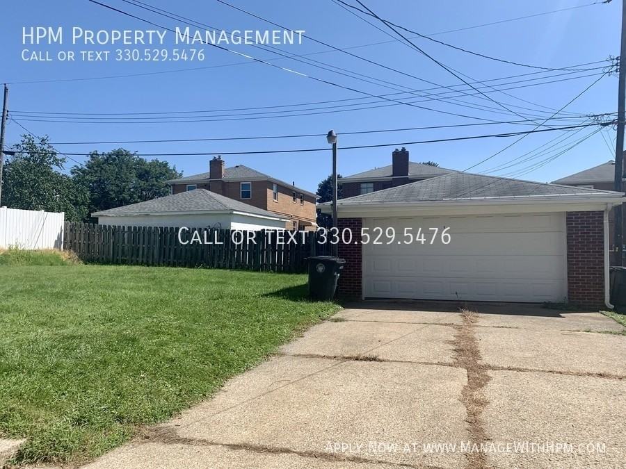 735 S Firestone Blvd #735 - Photo 2 of 9