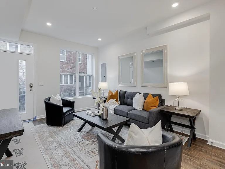 2224 Greenwich St #NA - Photo 4 of 13