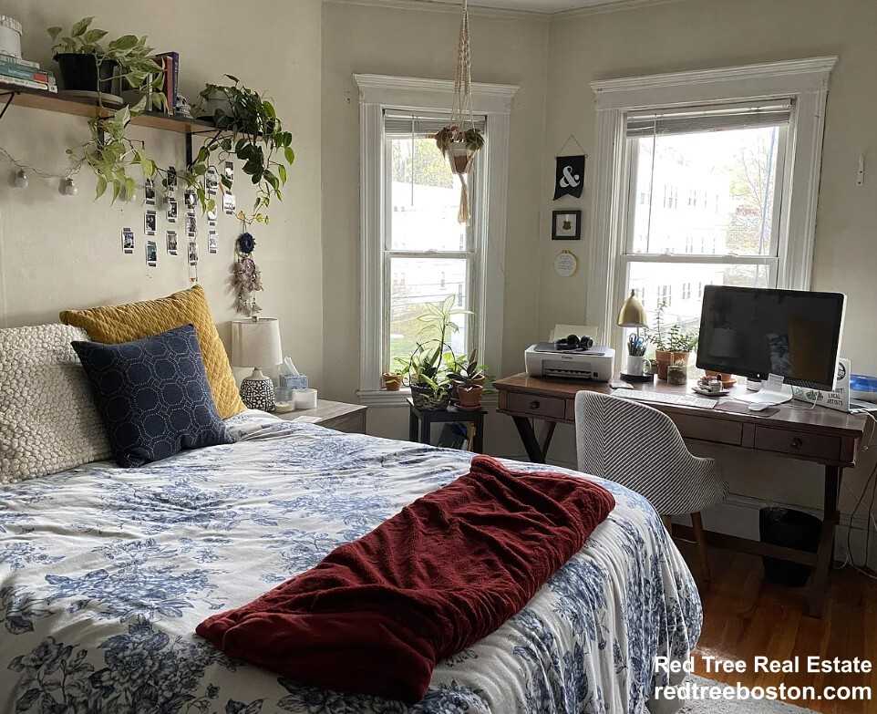 54 Tremont St #2 - Photo 4 of 6