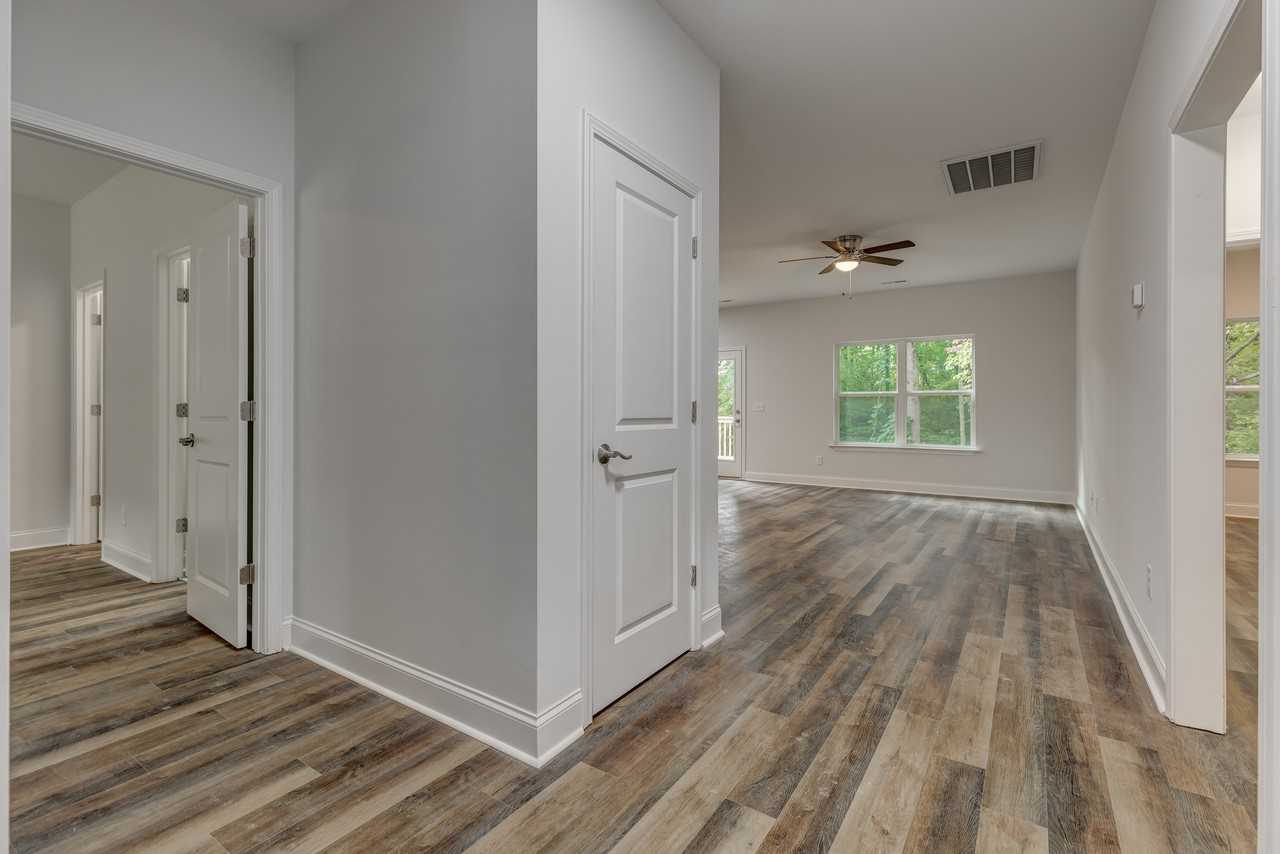503 Winsor St #NA - Photo 3 of 23
