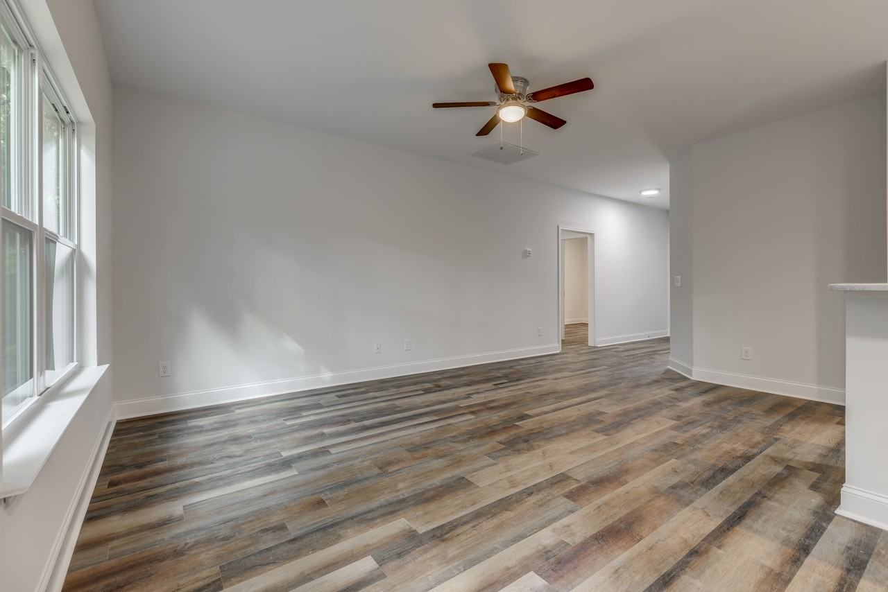 503 Winsor St #NA - Photo 6 of 23