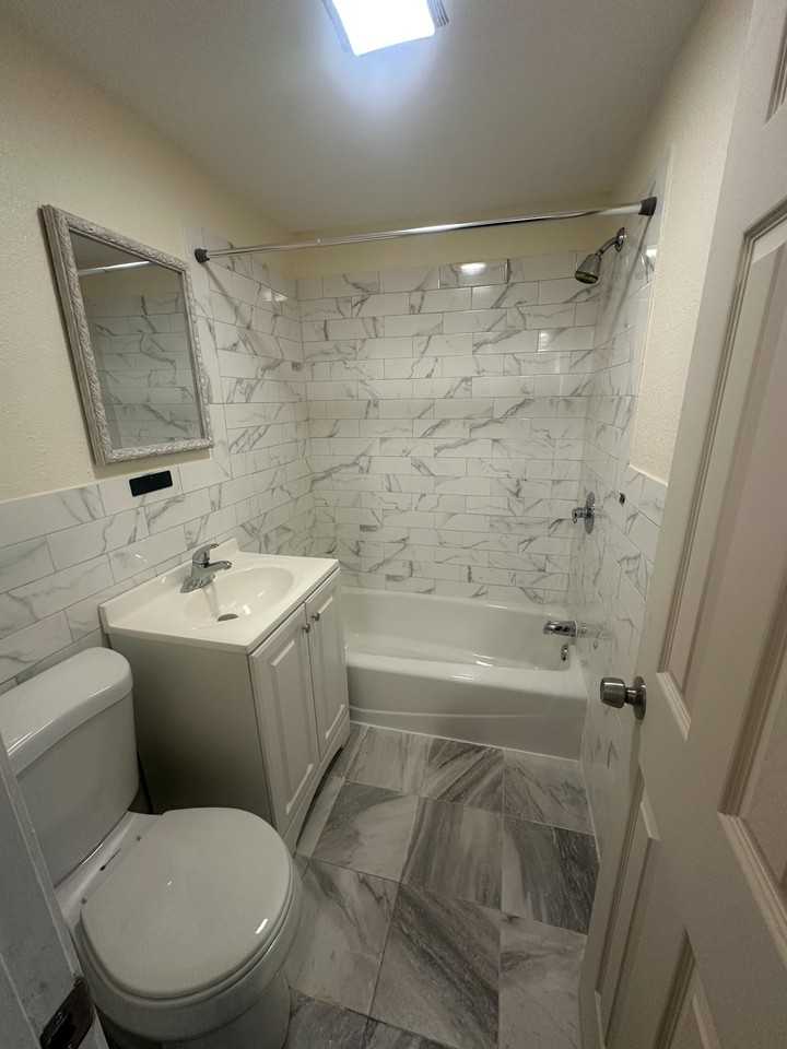 216220 Pearl Harbor St #NA - Photo 6 of 10
