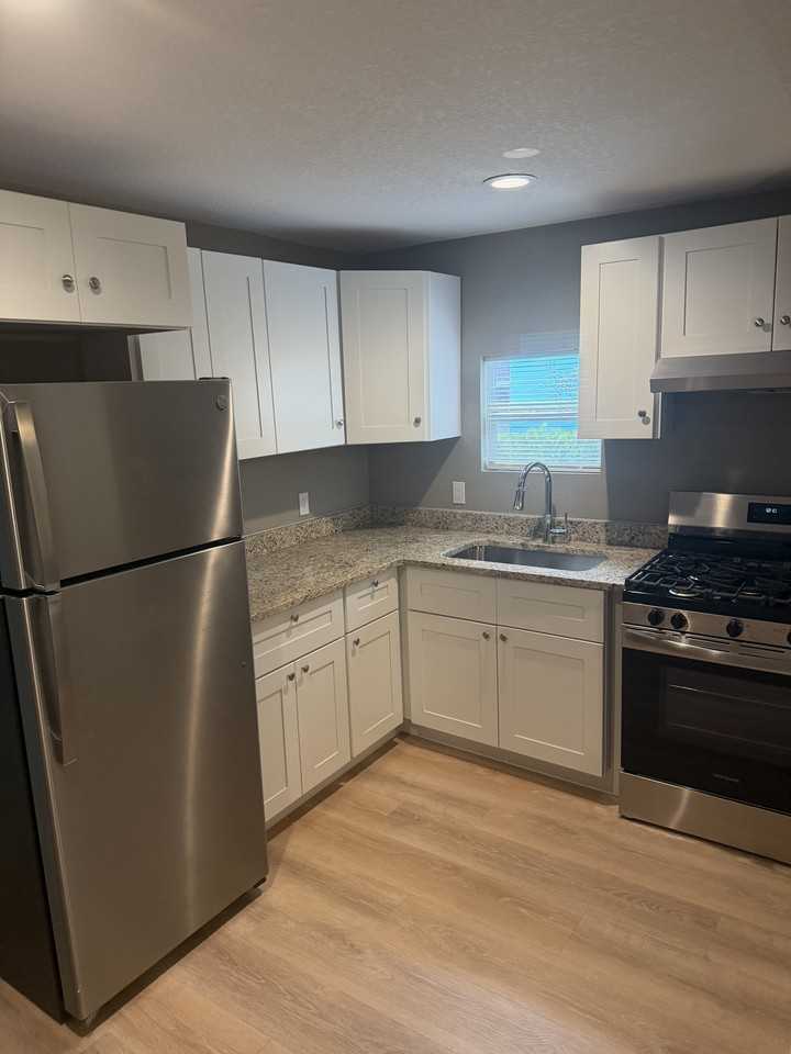 680 E Grapefruit Ave #NA - Photo 7 of 11