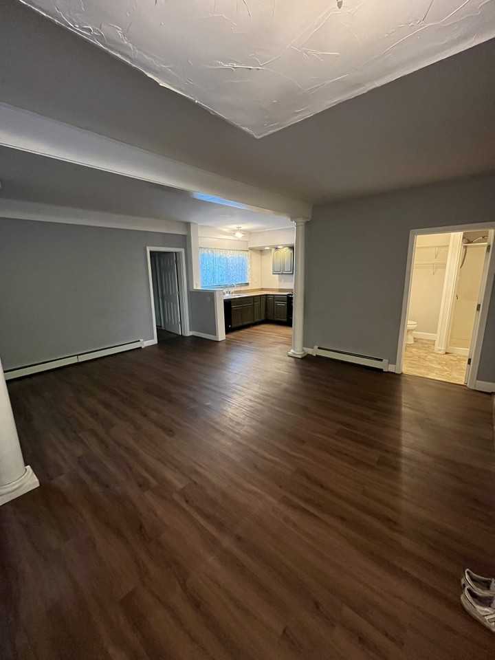 26 Summer St - Photo 4 of 21