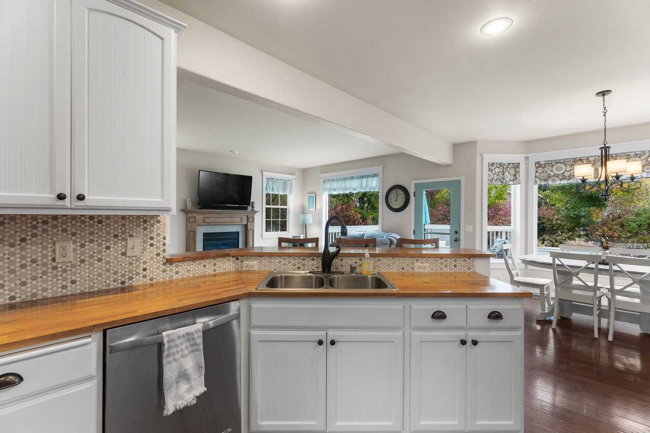 9824 N Jesse Ct #NA - Photo 4 of 25