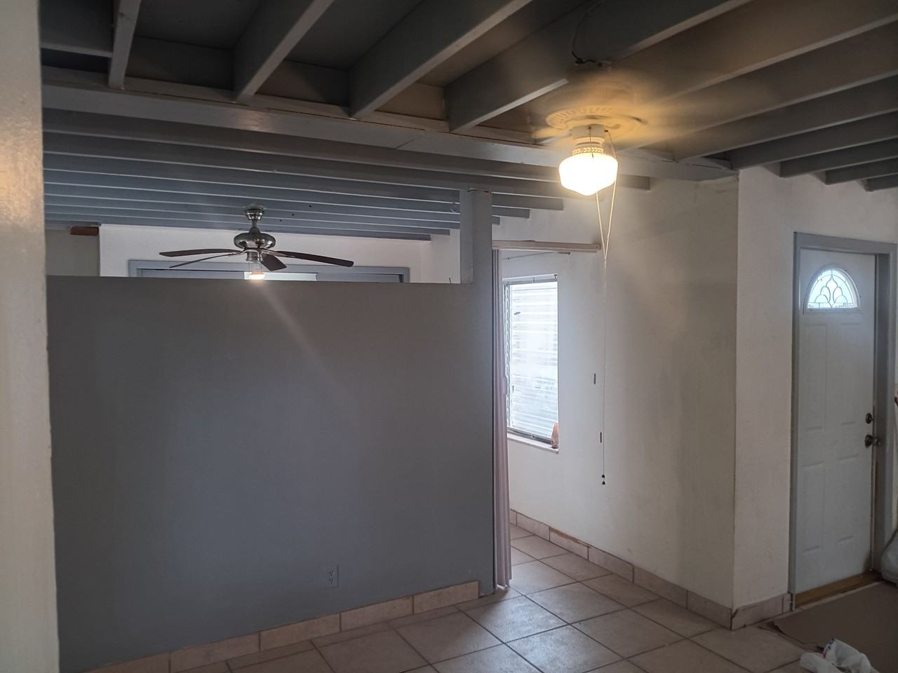 718 Sw 8th St #B - Photo 4 of 5