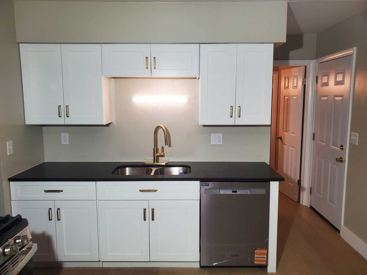 961 S Waverly St #961 - Photo 7 of 14