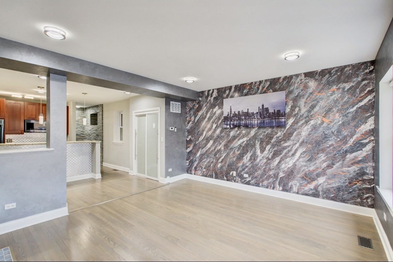 2057 W Fargo Ave #1 - Photo 4 of 20