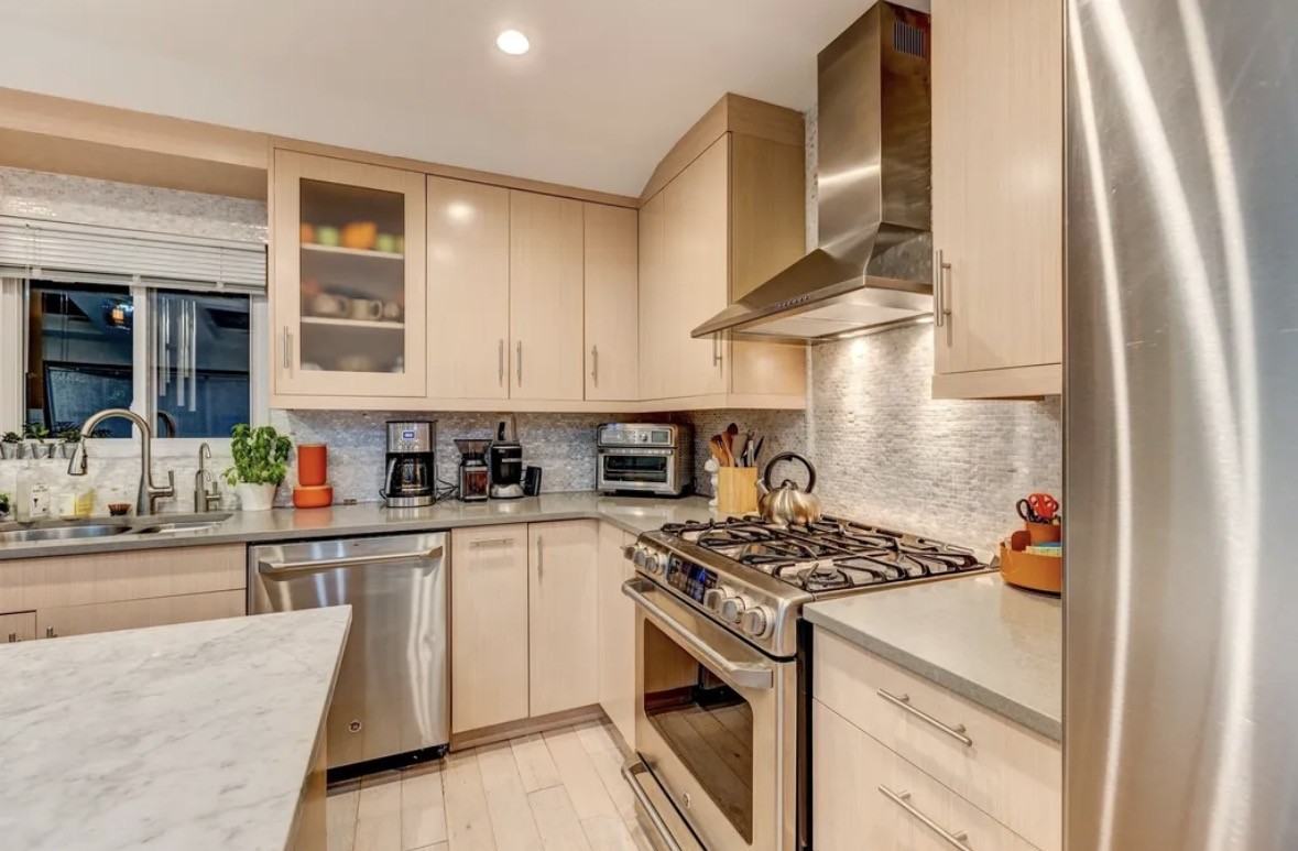 9 Lakeville Ln #NA - Photo 7 of 14