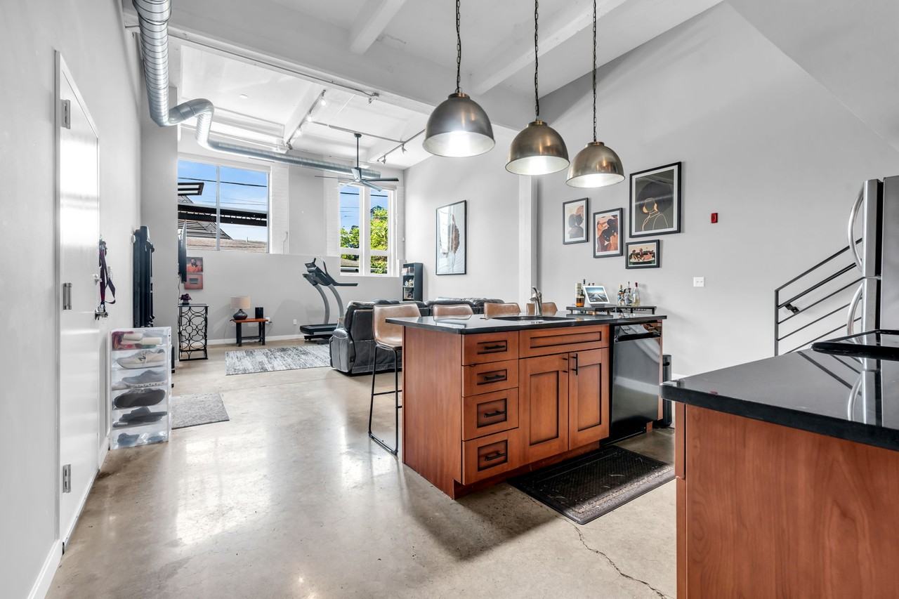 1203 N 3rd St #104 - Photo 4 of 17