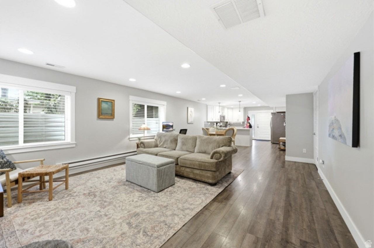 1282B E Quail Grove Cir #B - Photo 2 of 10