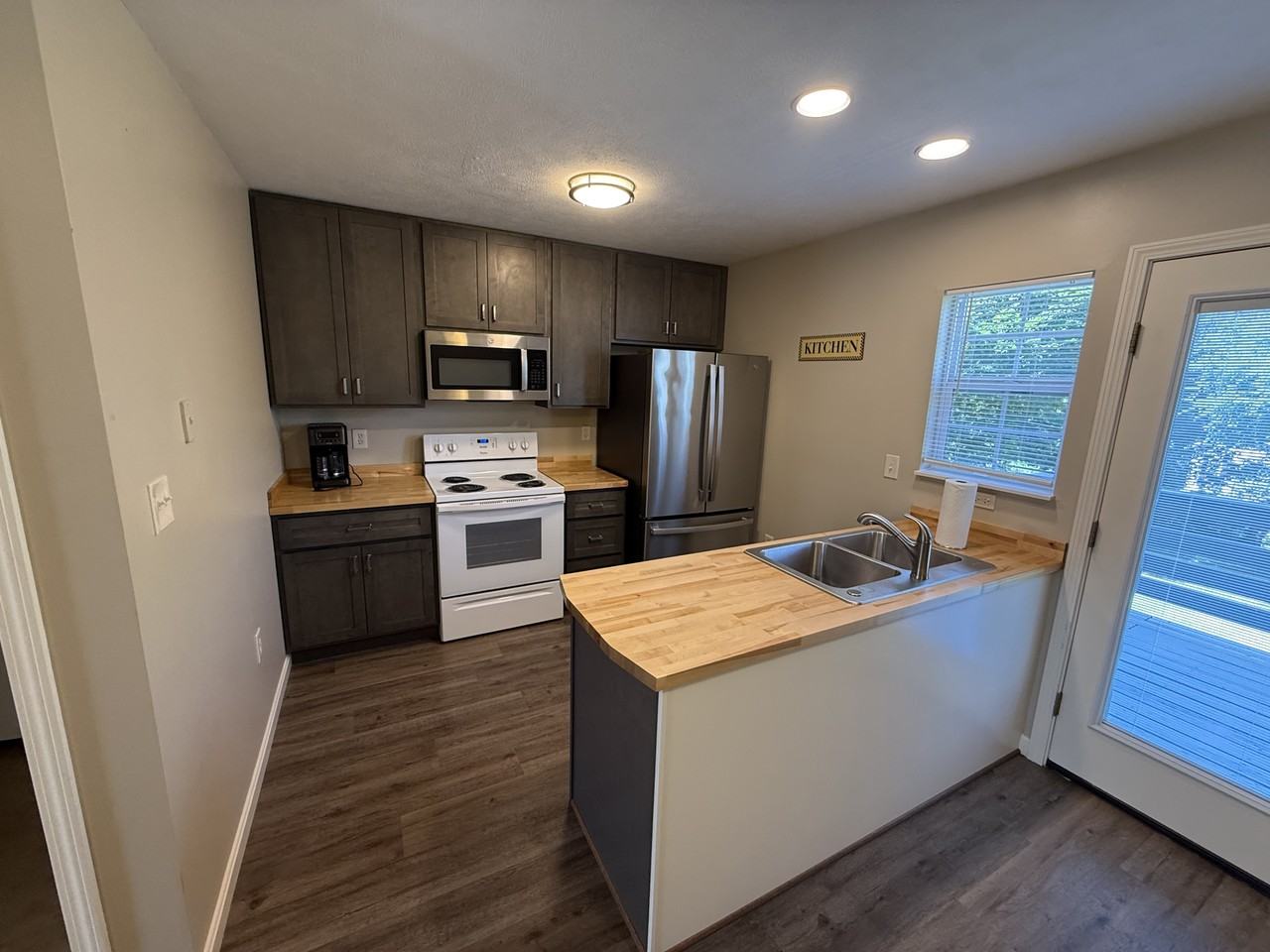 262 Bradford Dr #262 - Photo 3 of 13