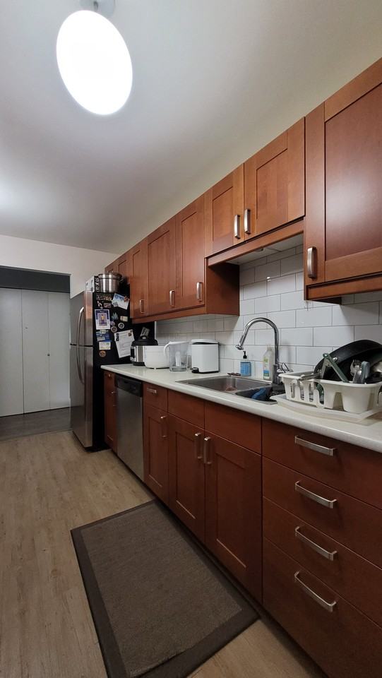 7295 Moffatt Road - Photo 4 of 11