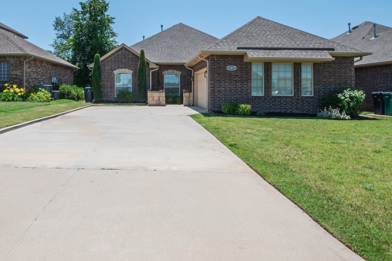 12037 Ashford Dr #NA - Photo 5 of 20