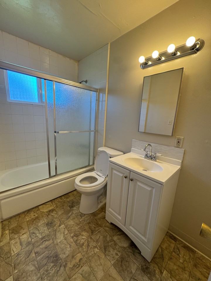 4250 Central Ave #31 - Photo 3 of 6