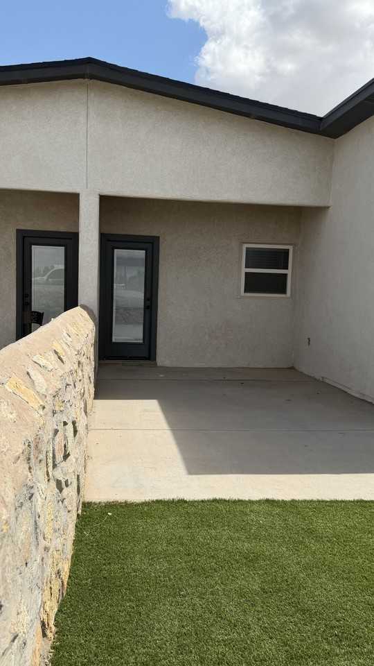 11490 Summer Dr #A - Photo 2 of 41