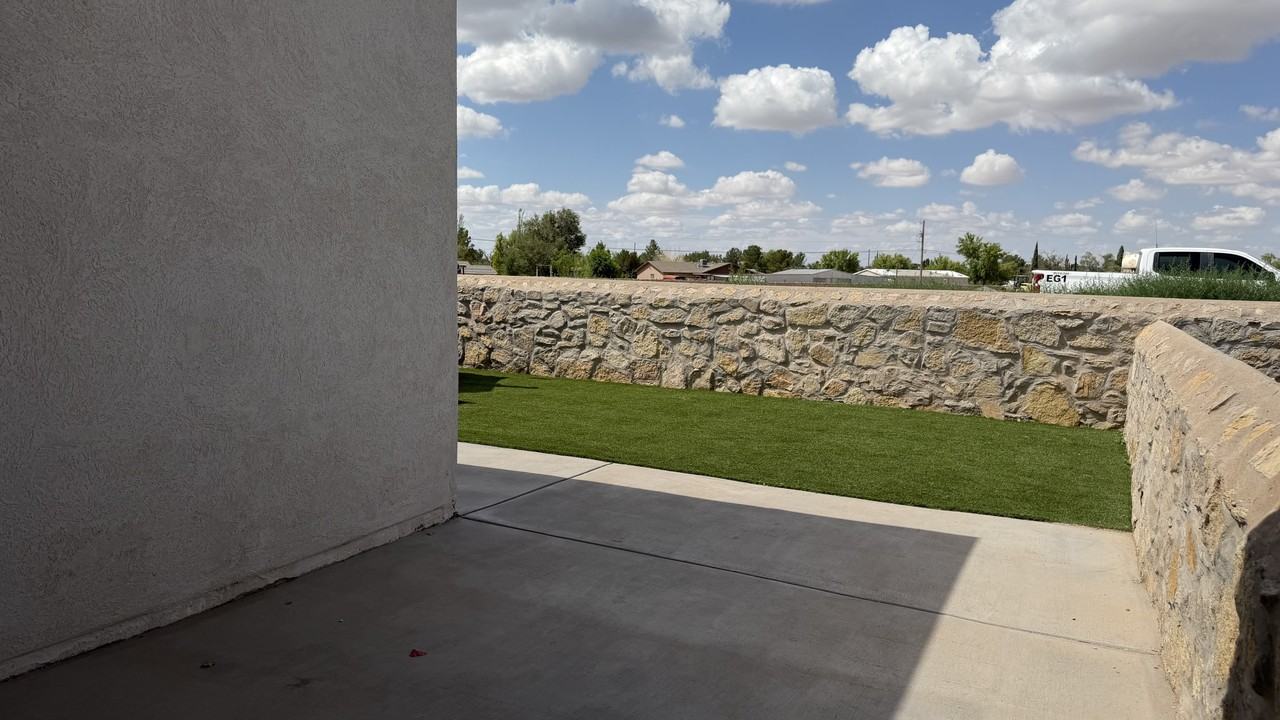 11490 Summer Dr #A - Photo 4 of 41