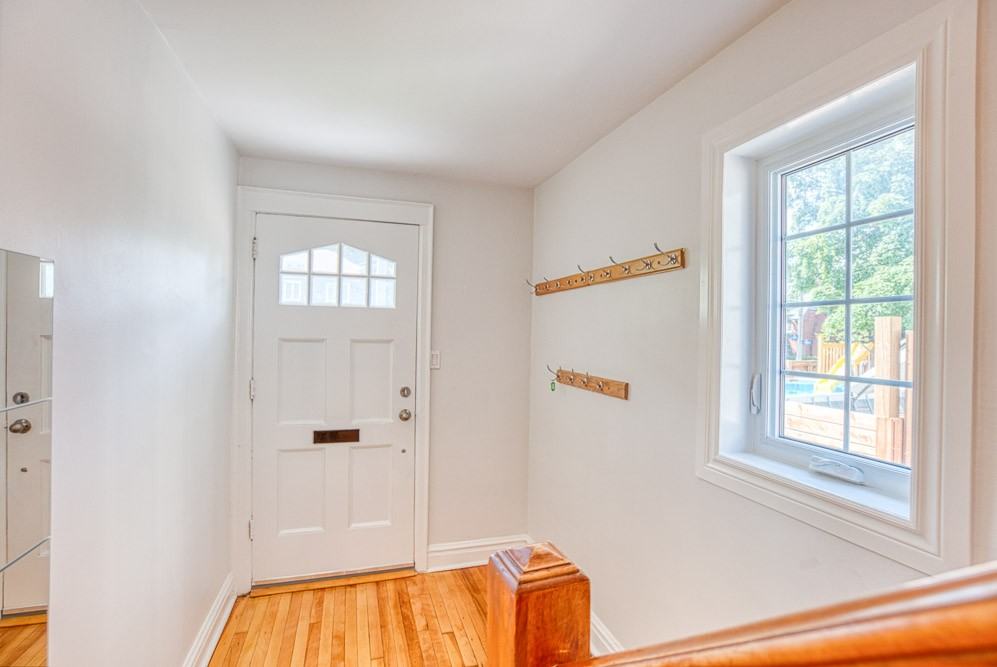 413 Holland Avenue - Photo 3 of 44