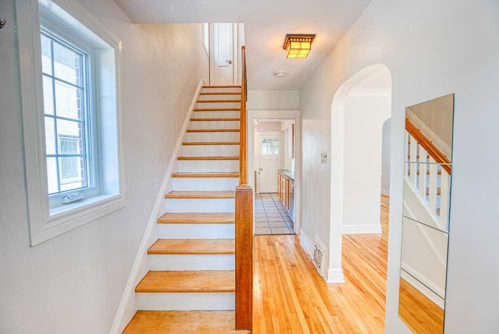 413 Holland Avenue - Photo 6 of 44