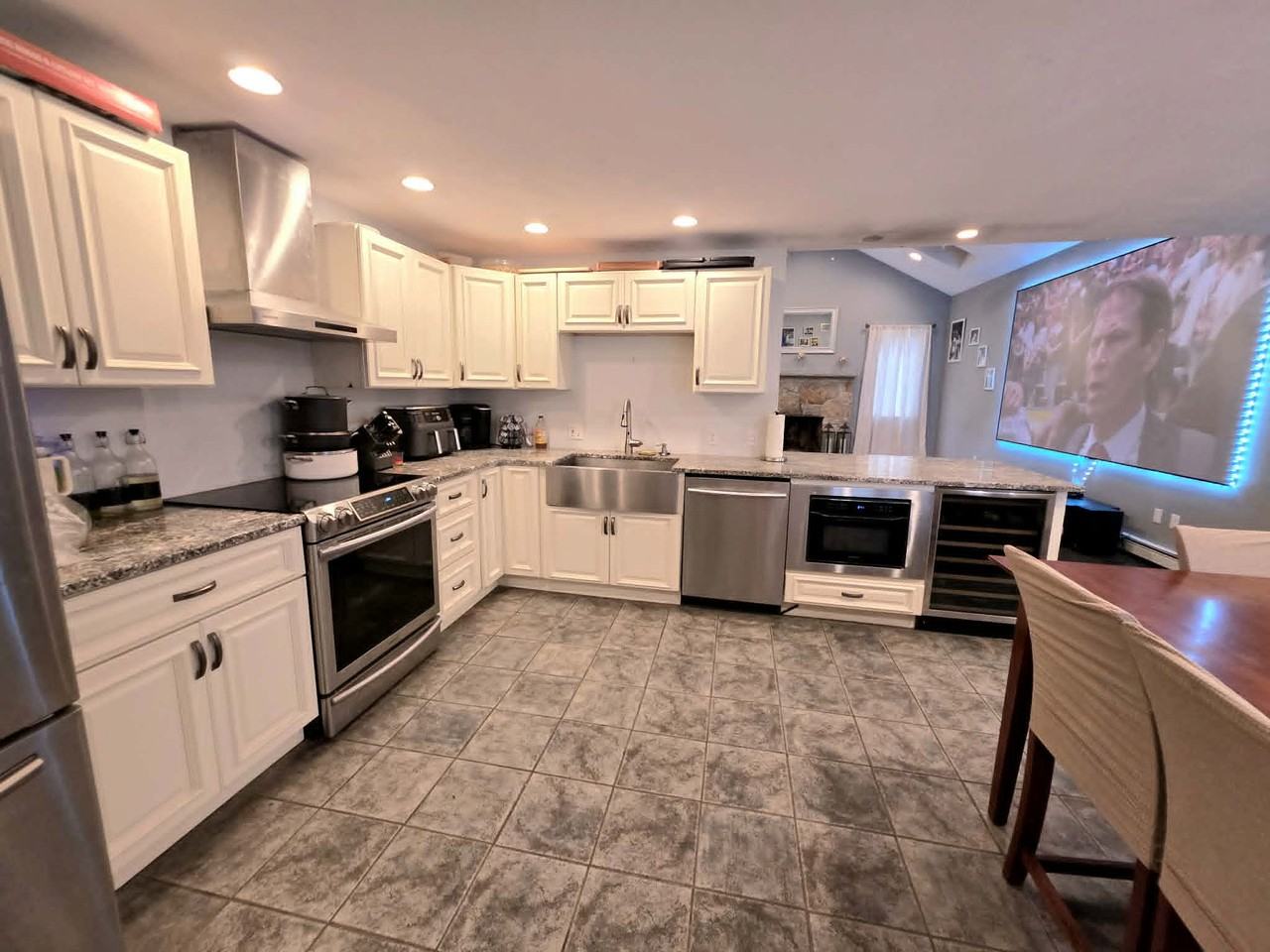 141 South Street - Photo 6 of 38
