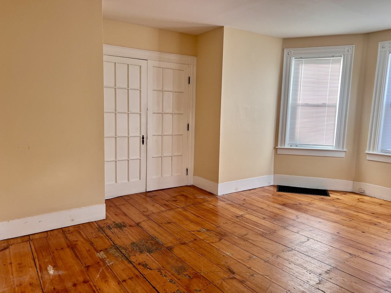 118 Palm St #1 - Photo 5 of 20