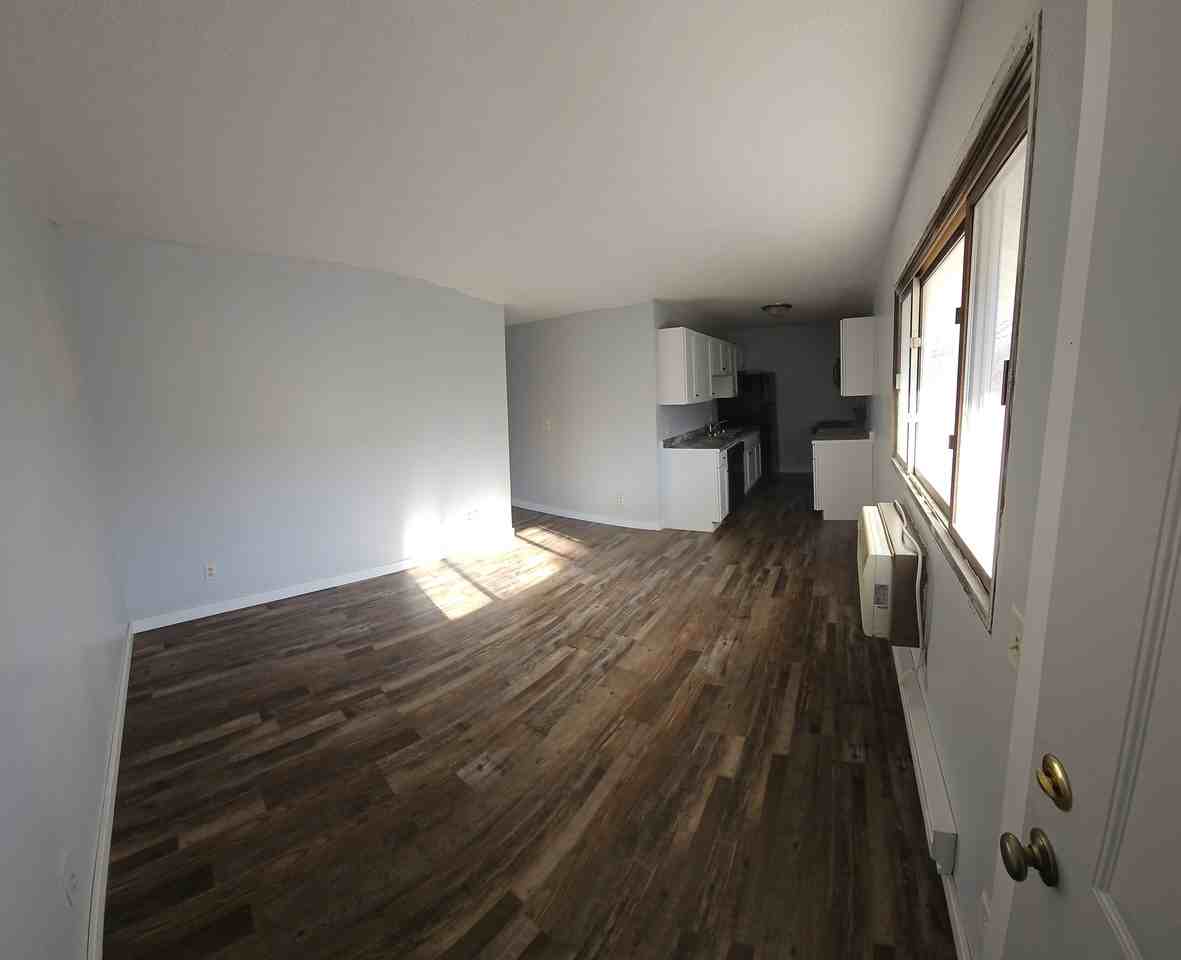 425 10th St N #5 - Photo 2 of 7