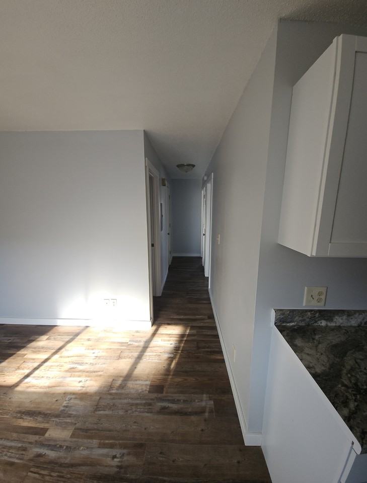 425 10th St N #5 - Photo 3 of 7