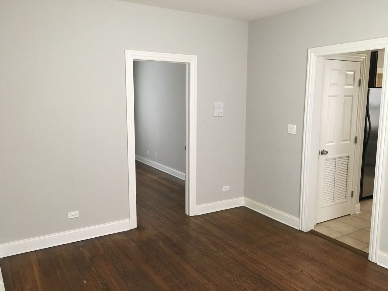 4006 N Hamlin Ave #2N - Photo 4 of 14