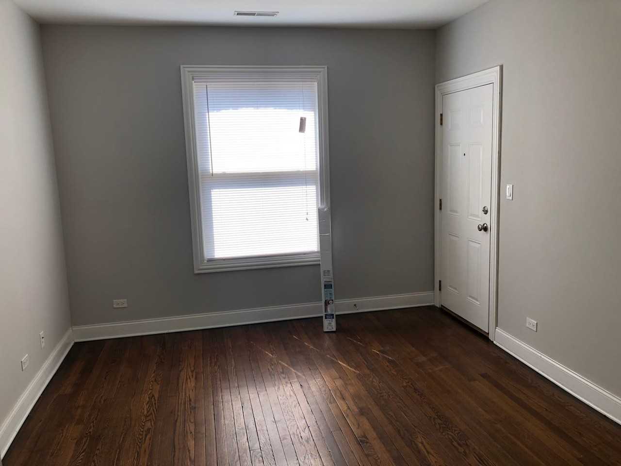 4006 N Hamlin Ave #2N - Photo 6 of 14