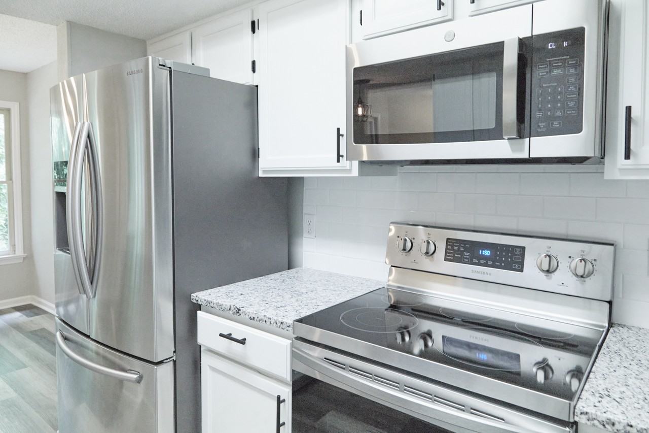 107 Killam Ct #LA - Photo 3 of 19