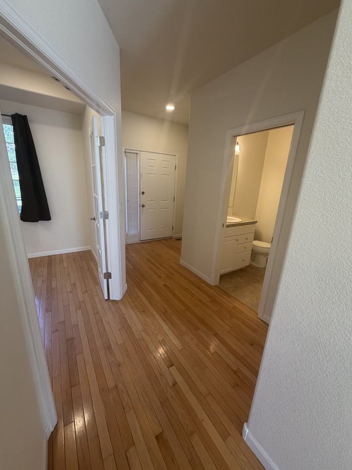 320 Strasburg Dr #A9 - Photo 6 of 38