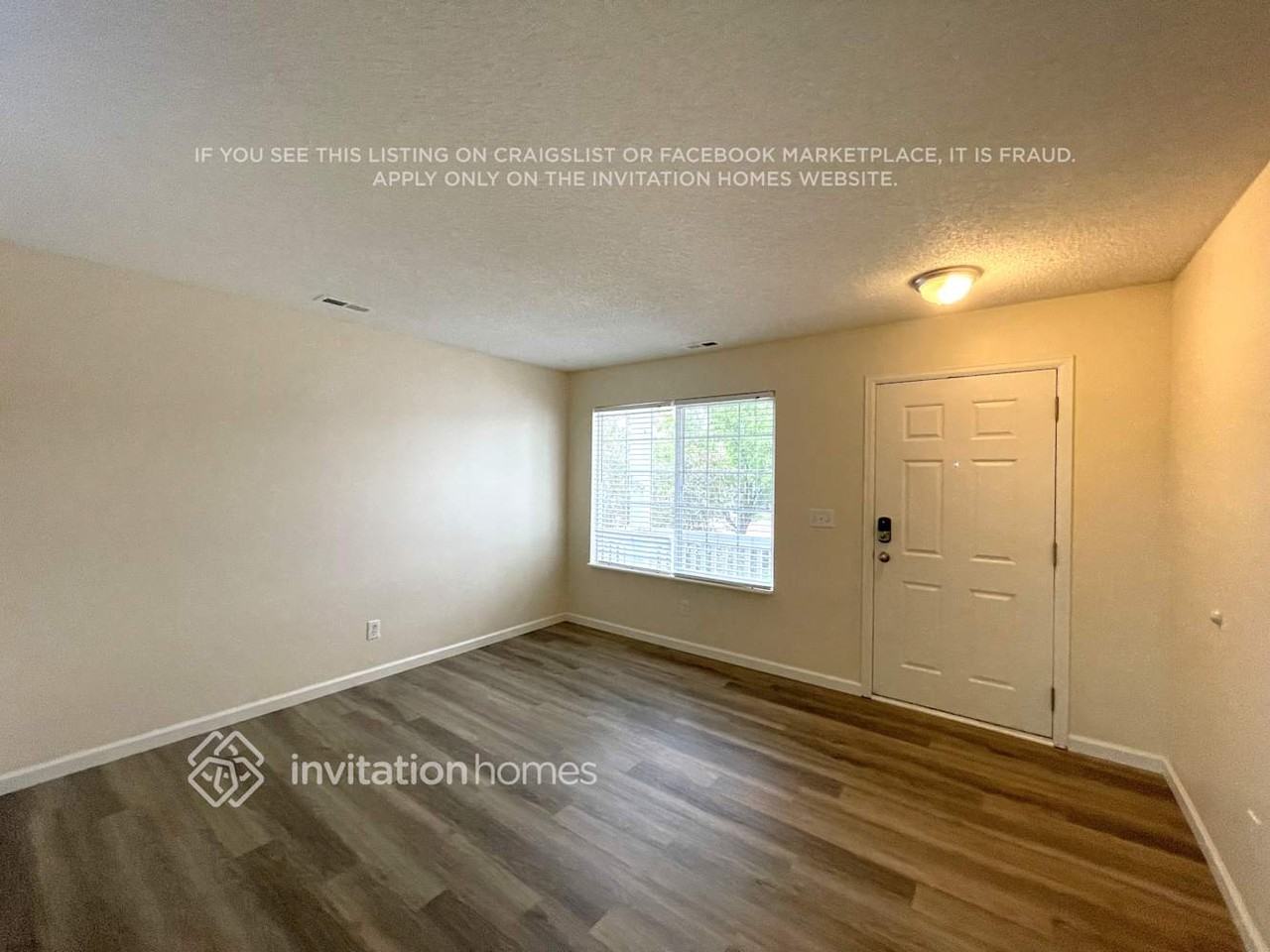 5540 Anna Lee Way - Photo 2 of 12