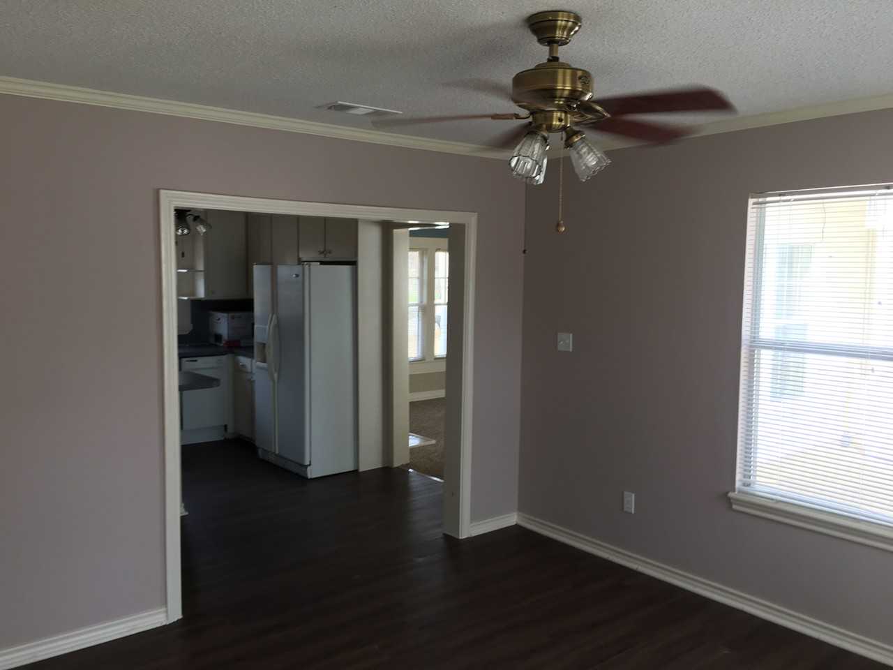 109 Schoolhouse Rd - Photo 4 of 11
