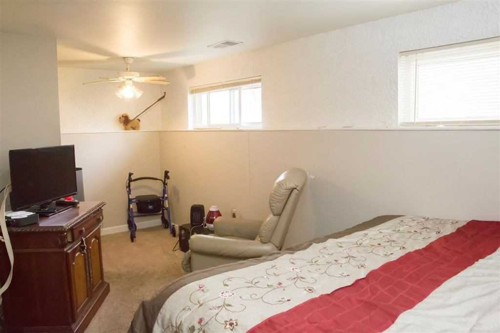 2368 Pineridge Ct - Photo 7 of 8