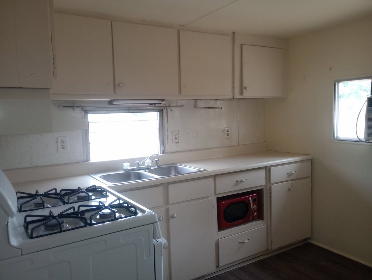2687 Brent Ave - Photo 6 of 7