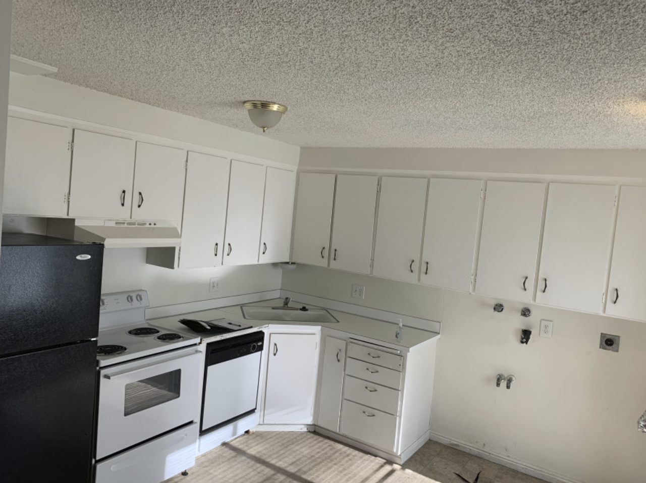 825 En, #3 - Photo 4 of 6