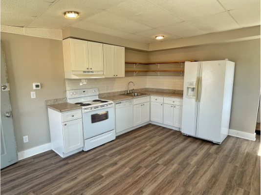 714 Chestnut St #B - Photo 2 of 9