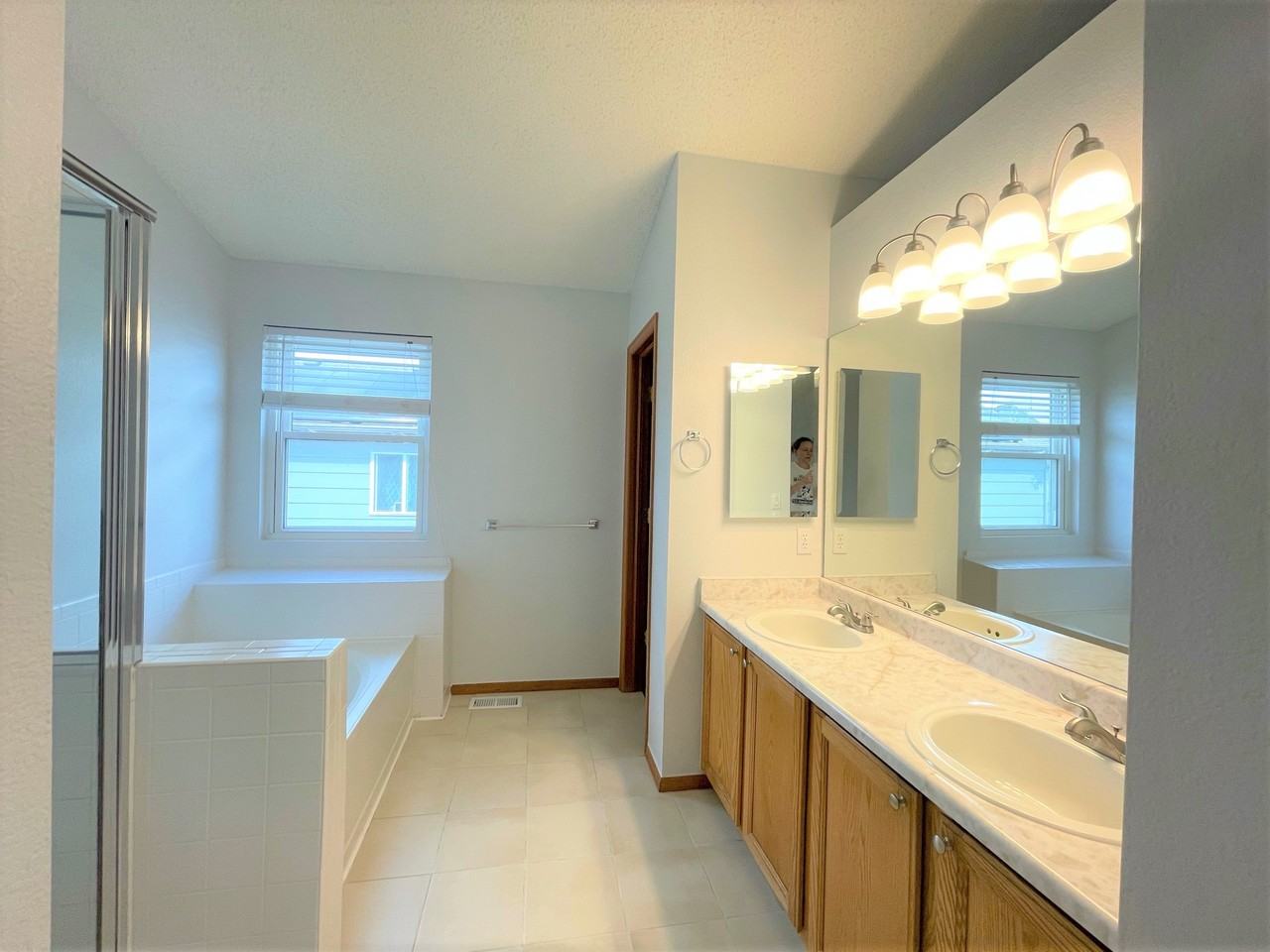 5006 Bittercreek Dr - Photo 7 of 22