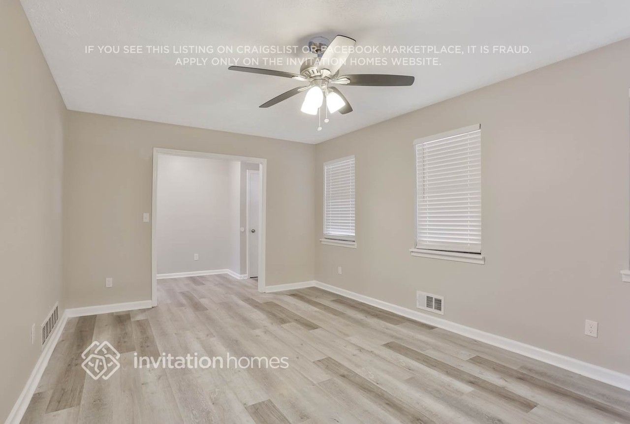 240 Powder Mill Dr - Photo 4 of 21