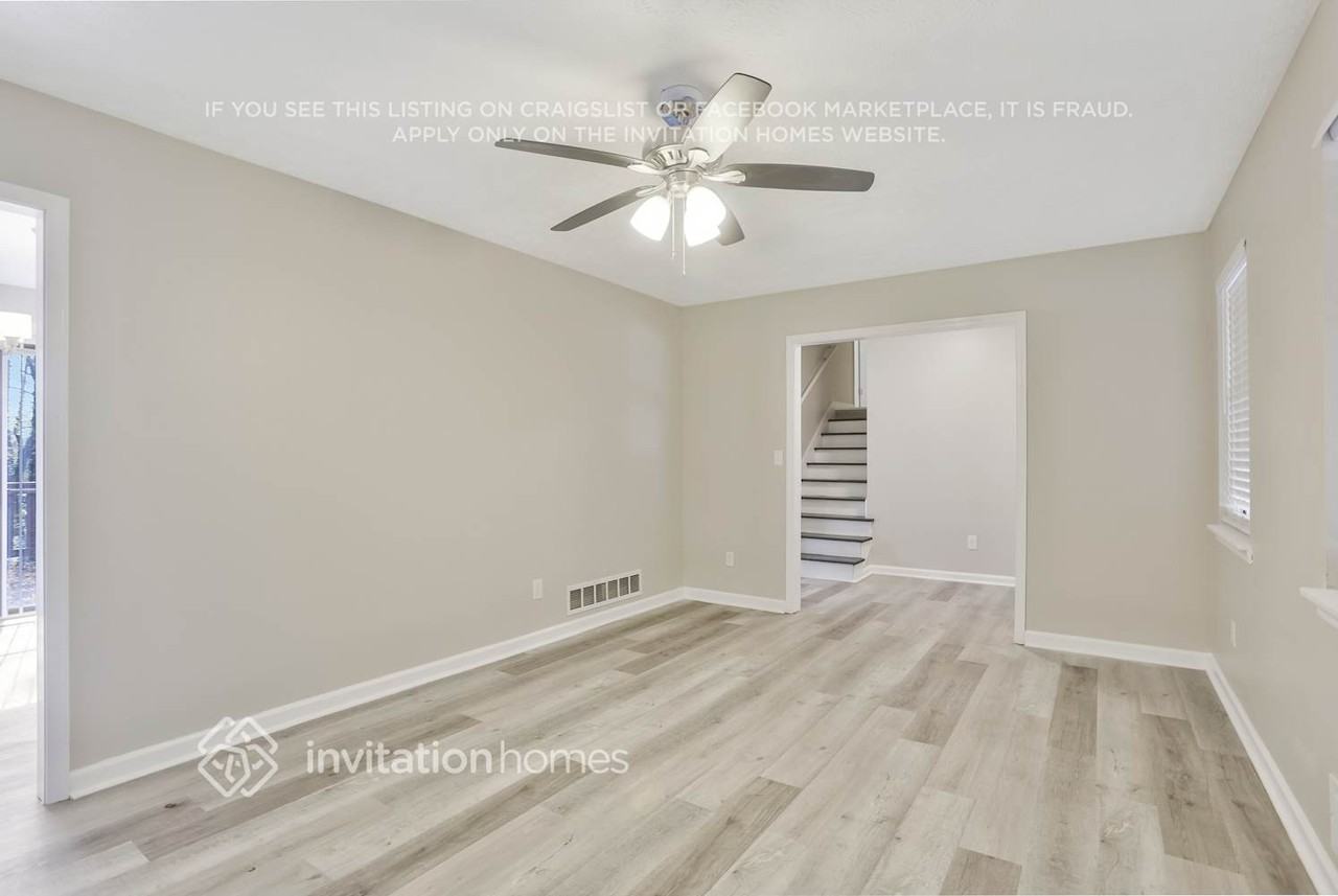240 Powder Mill Dr - Photo 5 of 21