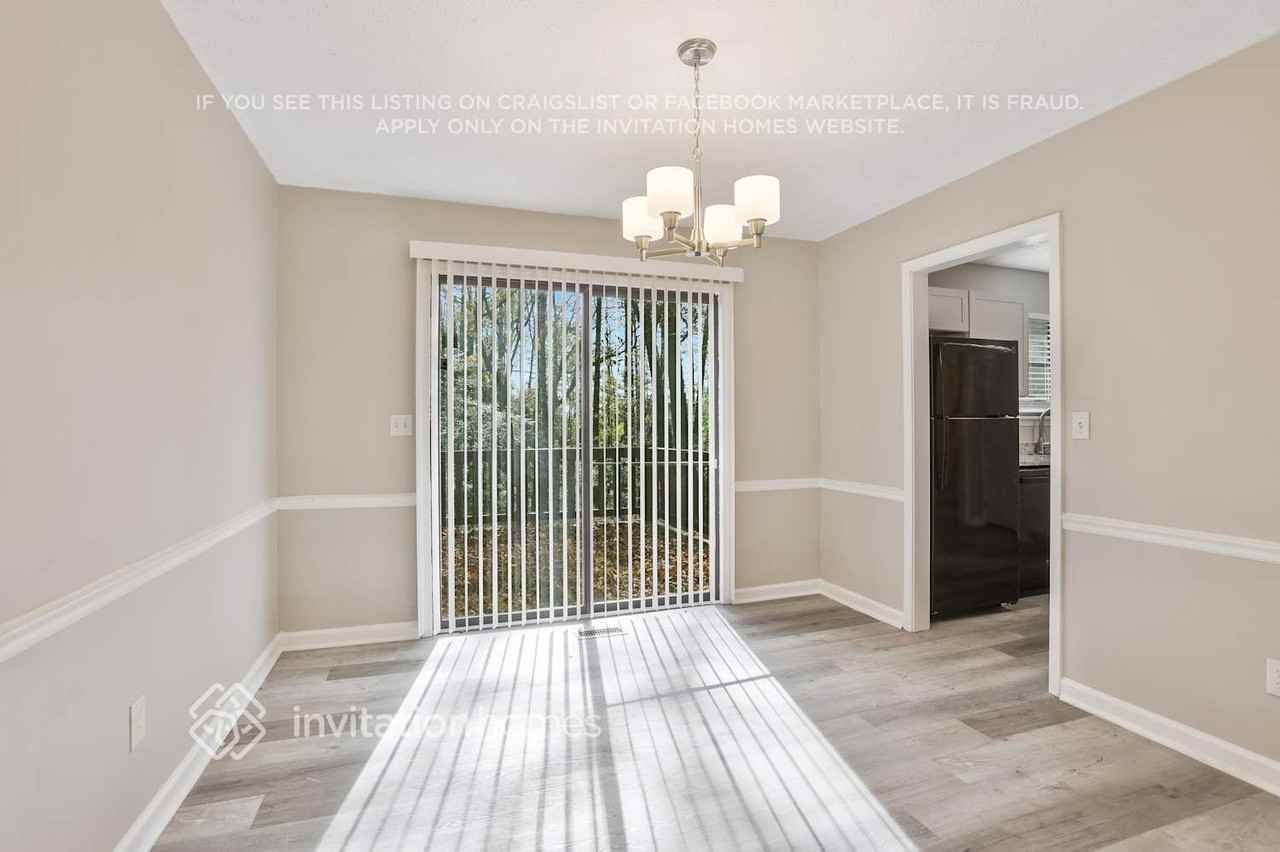 240 Powder Mill Dr - Photo 6 of 21